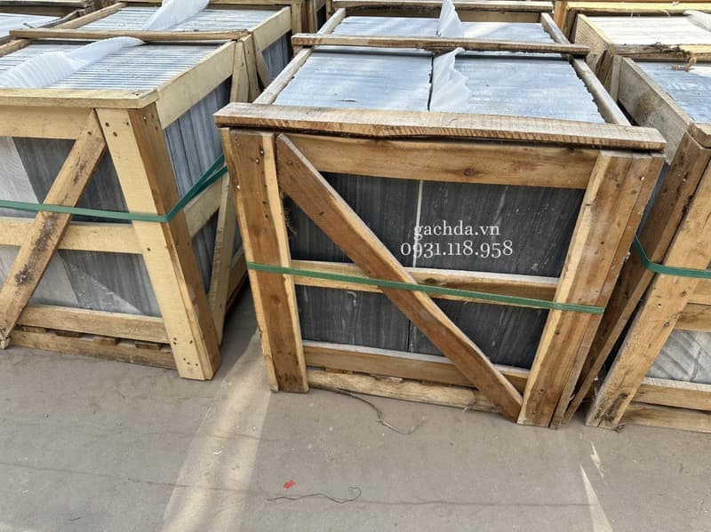 Đá sọc dưa mài hone 30x60x2cm ốp lát hồ bơi gam đen đậm cao cấp