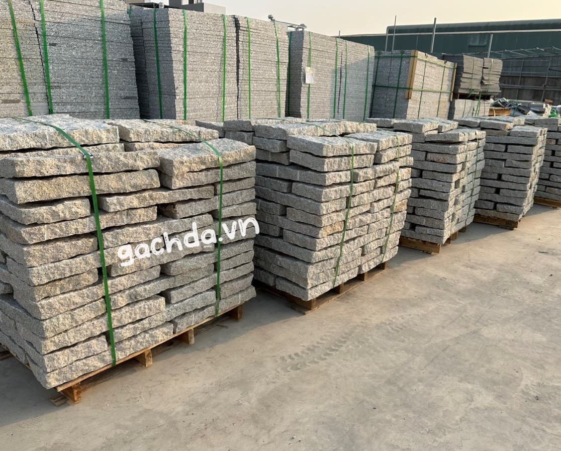 Đá chẻ bước dặm 30x60x5cm lát lối đi sân vườn - lát sân