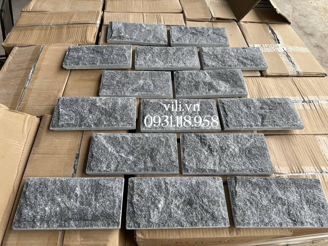 Đá bóc đen ánh kim 10x20 ốp tường trang trí