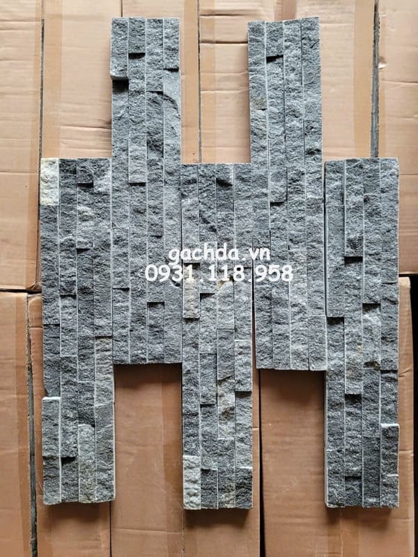 Đá ghép đen ánh kim 10x50 cm ốp trang trí
