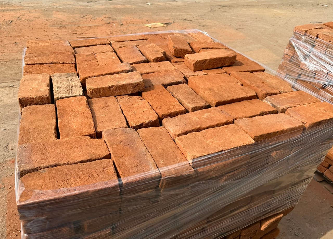Gạch cổ nguyên viên 10x20x5cm xây tường