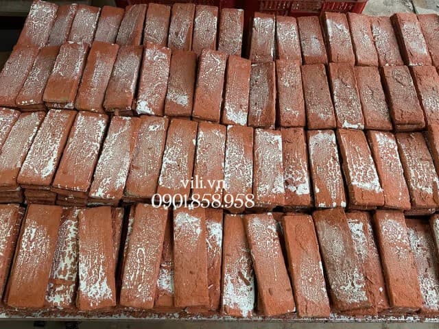 Gạch thẻ ốp tường trang trí GC619D 6x19x1cm đỏ champa