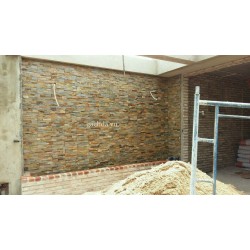 Đá chẻ ghép vàng 10x50 cm ốp trang trí