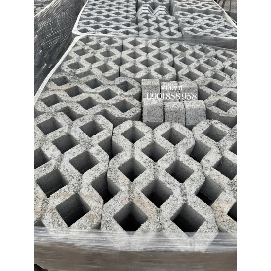 Gạch trồng cỏ 8 lỗ nhám