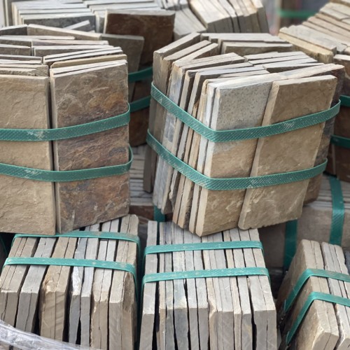 Đá chẻ vàng tự nhiên 10x20 ốp trang trí