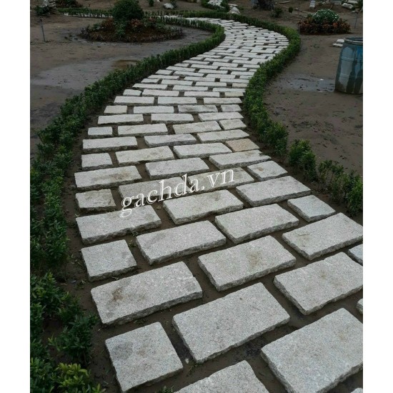 Đá chẻ bước dặm 30x60x5cm lát lối đi sân vườn - lát sân
