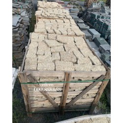 Đá rối Granite vàng Bình Định