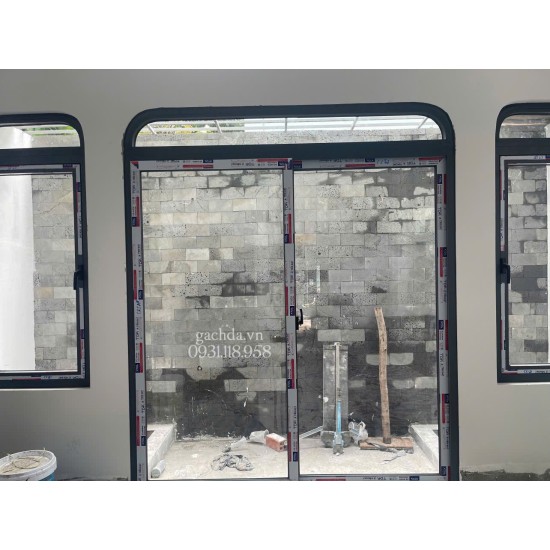 Đá ốp trang trí tổ ong xám 10x20x1.2 cm